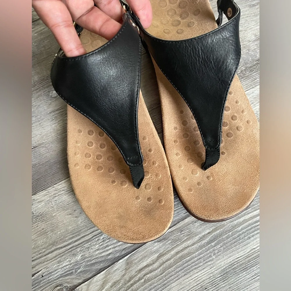 Vionic Kirra Black Leather Sandals - Picture 9 of 12